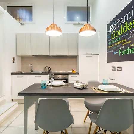 Apartment Baubo - S. Gregorio Armeno Naples