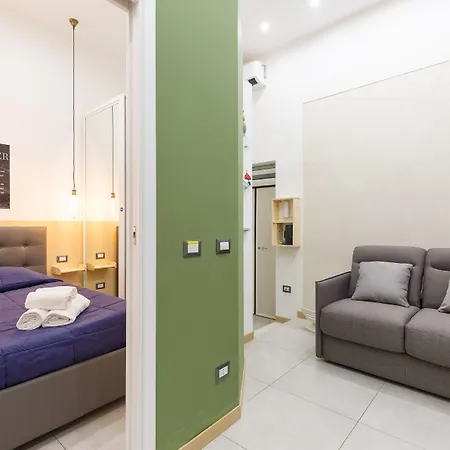 Baubo Sulla Via Dei Presepi By Napoliapartments