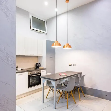 Baubo Sulla Via Dei Presepi By Napoliapartments *