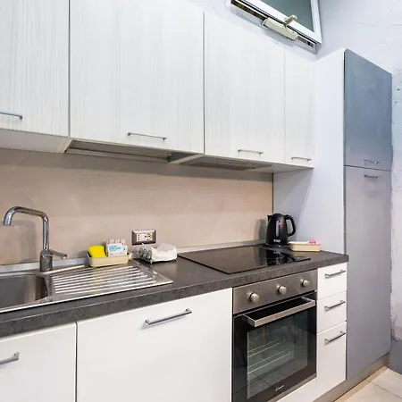 Baubo Sulla Via Dei Presepi By Napoliapartments Napoli